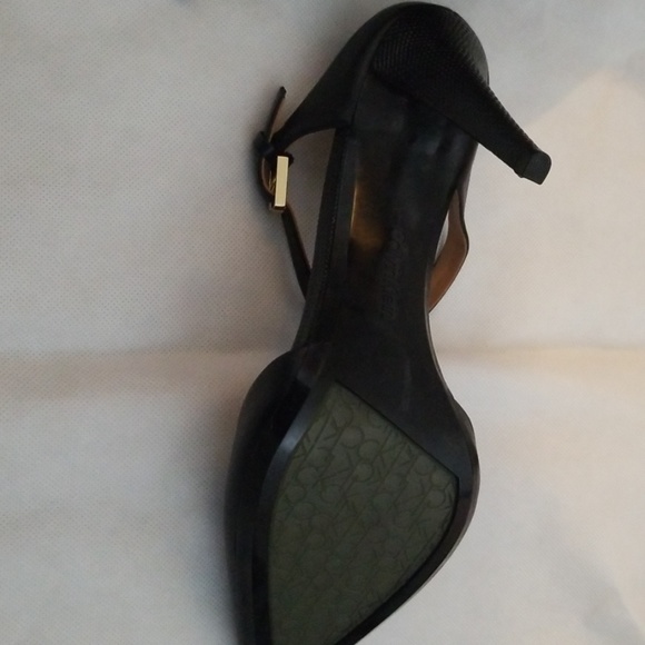 Shoes - Picture 3 of 5